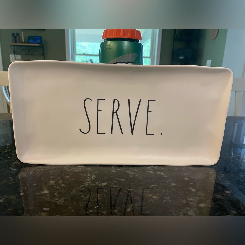 NWOT Rae Dunn serving platter